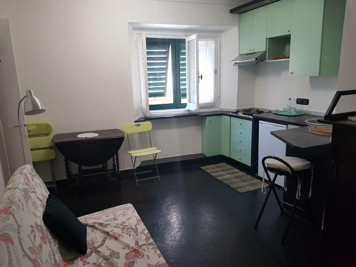 La Casa Di Pitto Lägenhet Genua Exteriör bild