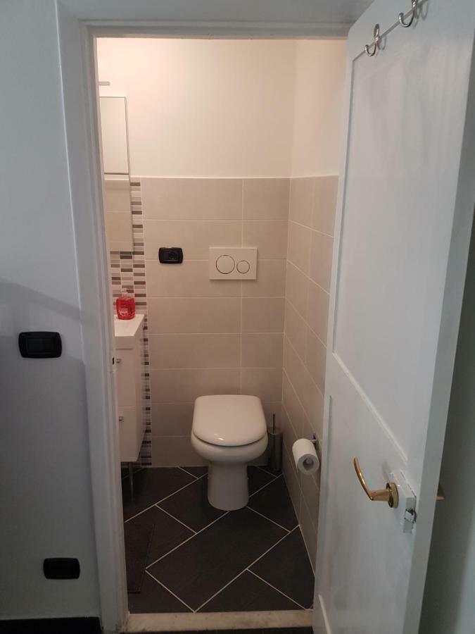 La Casa Di Pitto Lägenhet Genua Exteriör bild